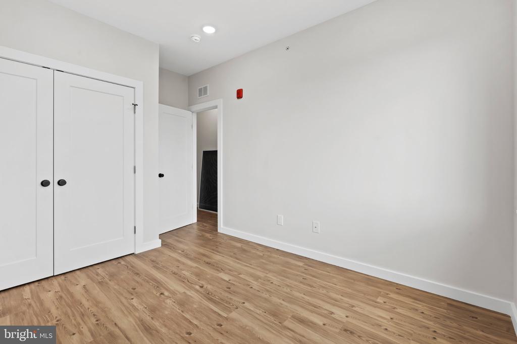 871 N PRESTON STREET Unit: 7