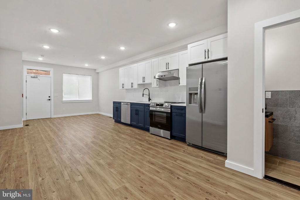 871 N PRESTON STREET Unit: 7
