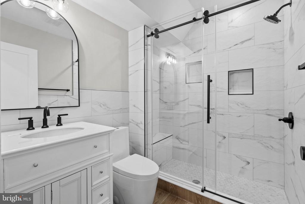 871 N PRESTON STREET Unit: 8