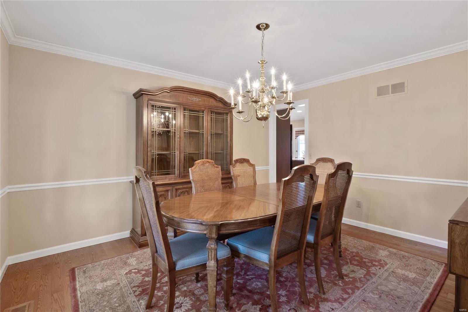 7803 Tanager Court