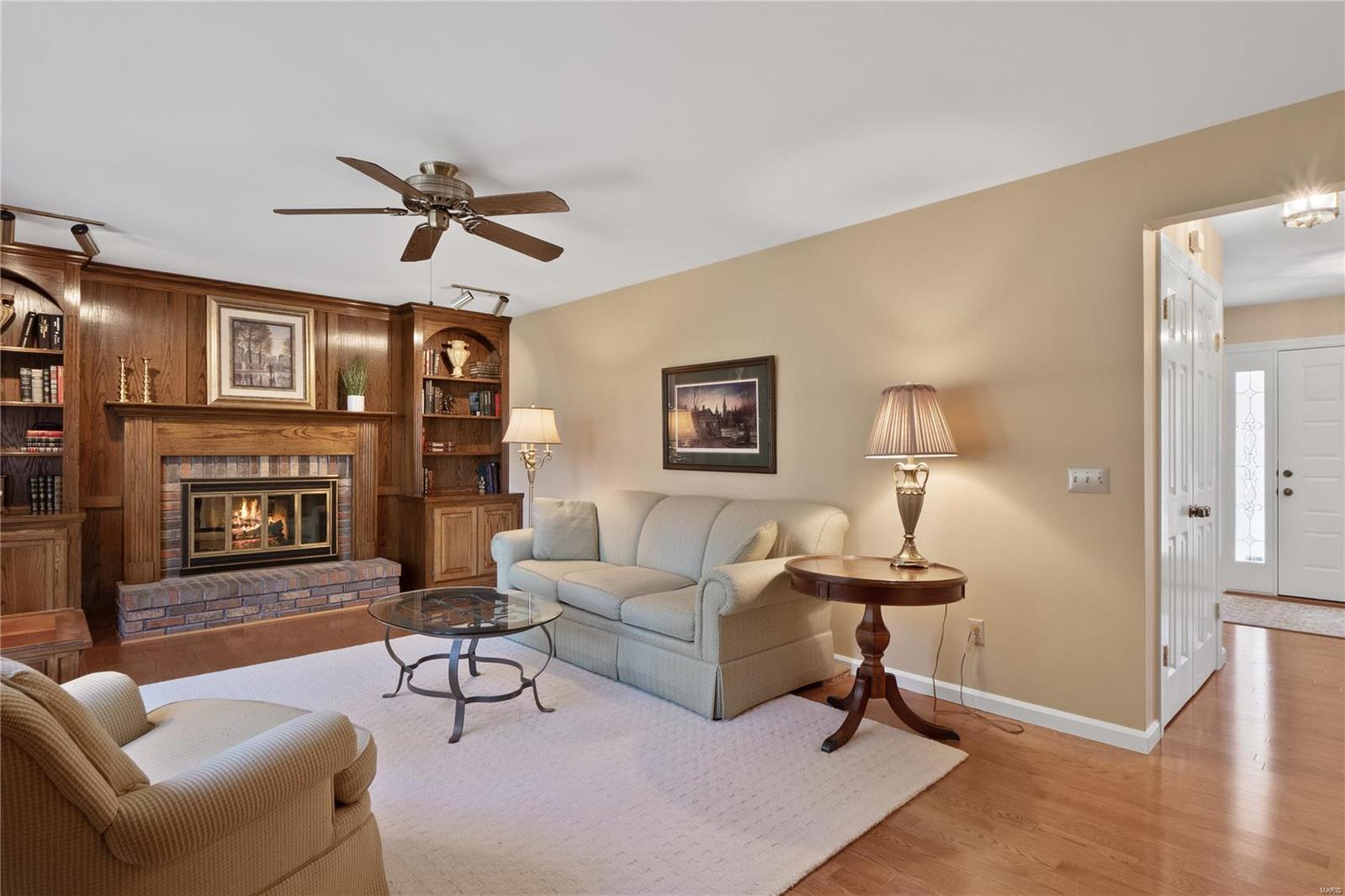 7803 Tanager Court