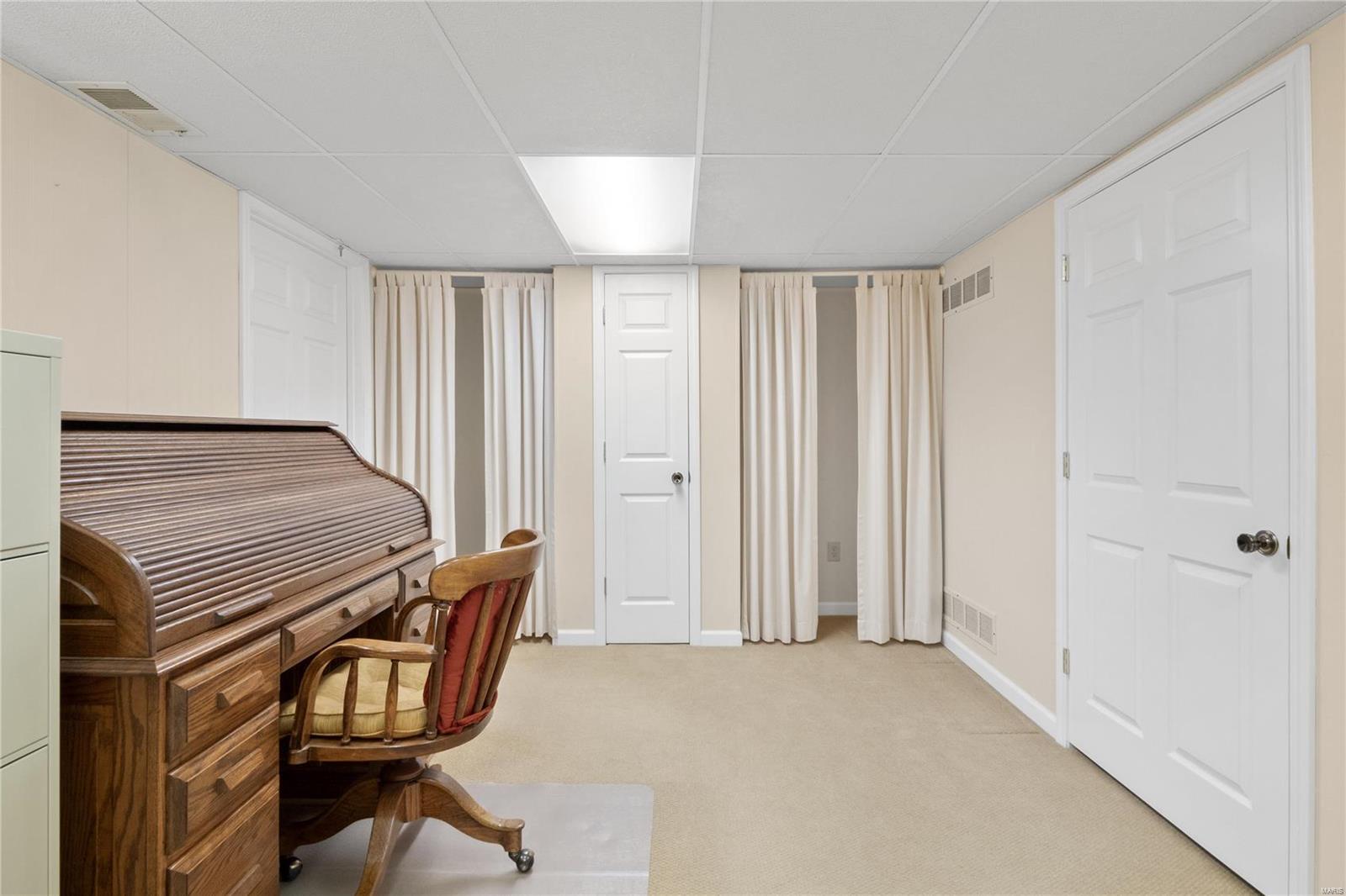 7803 Tanager Court