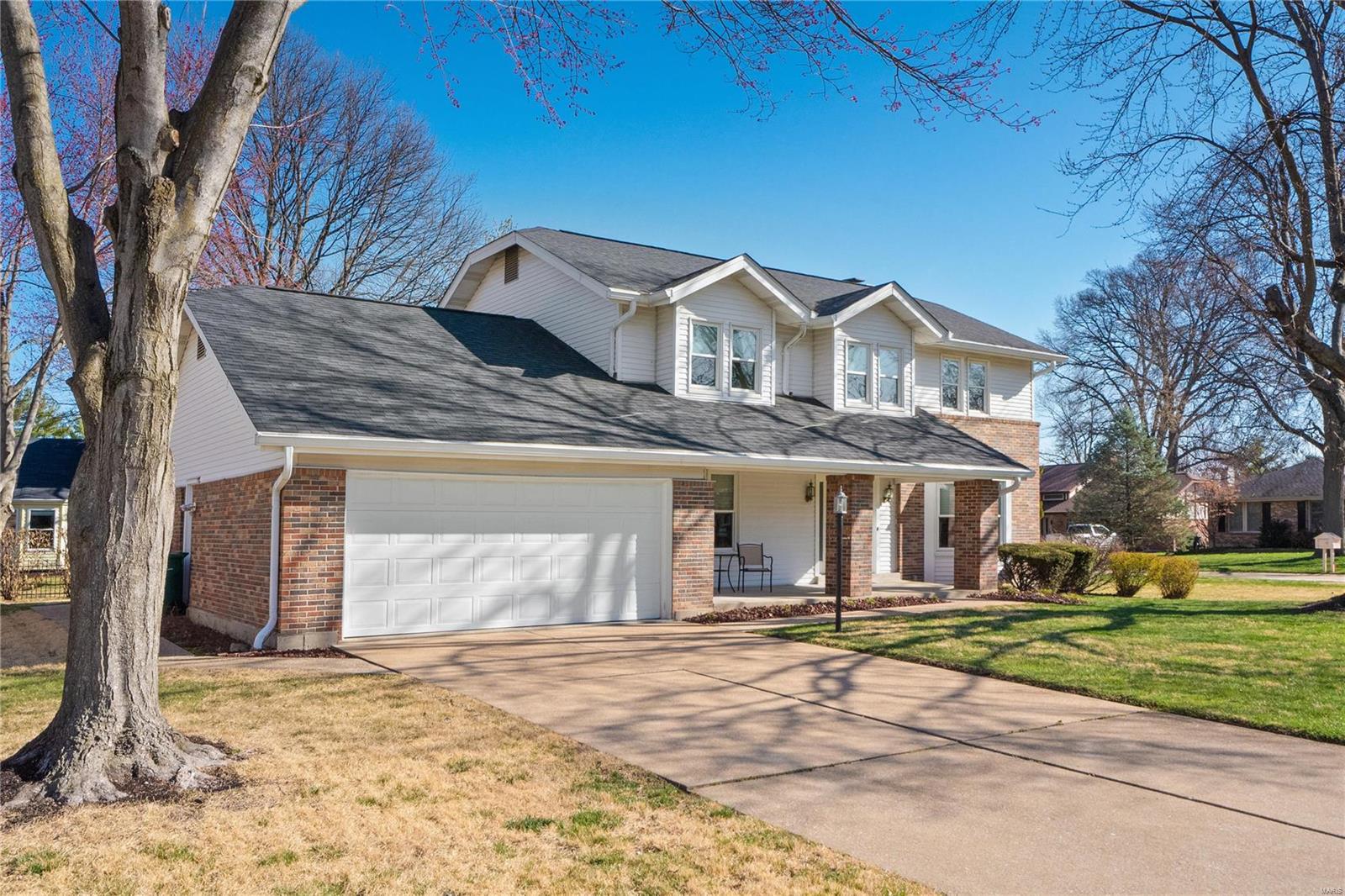 7803 Tanager Court
