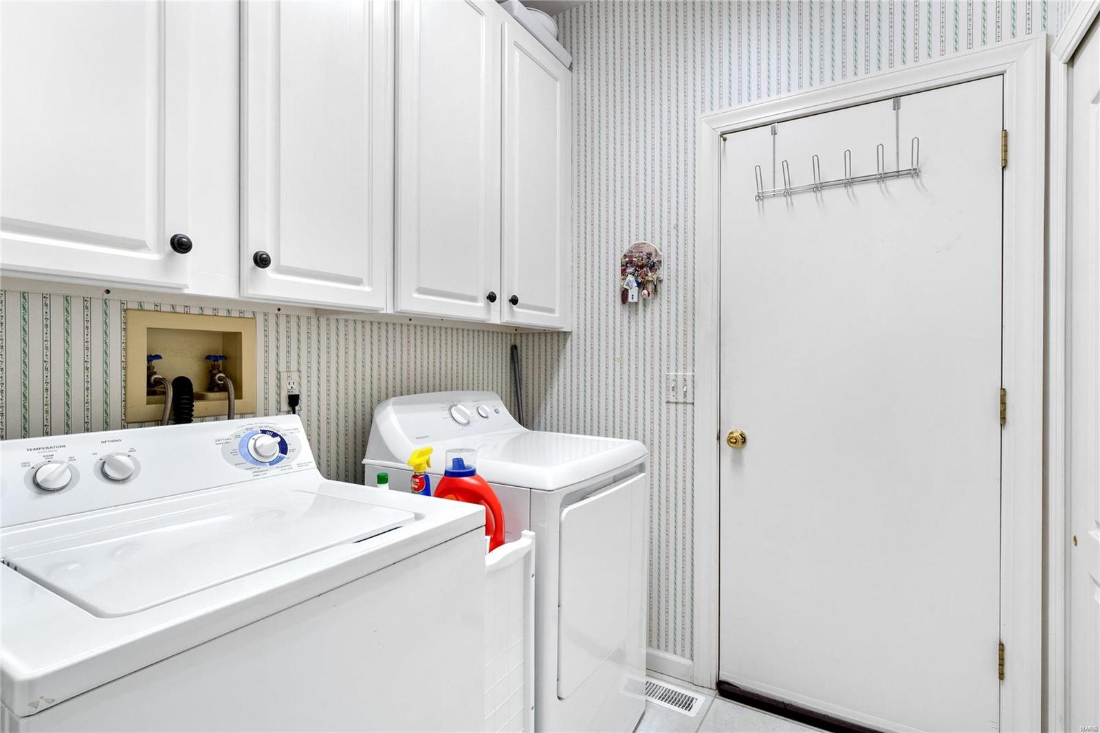 4 Shaelah Drive Unit: 7