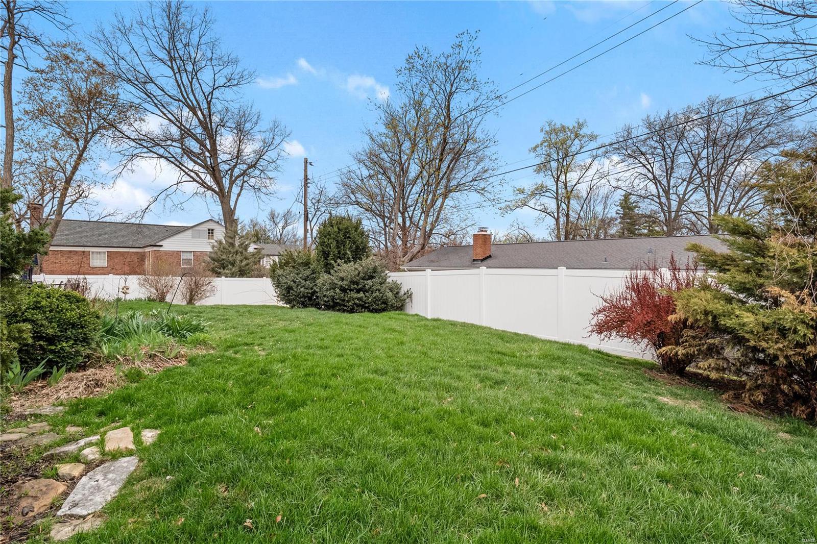 11 Glenhaven Drive