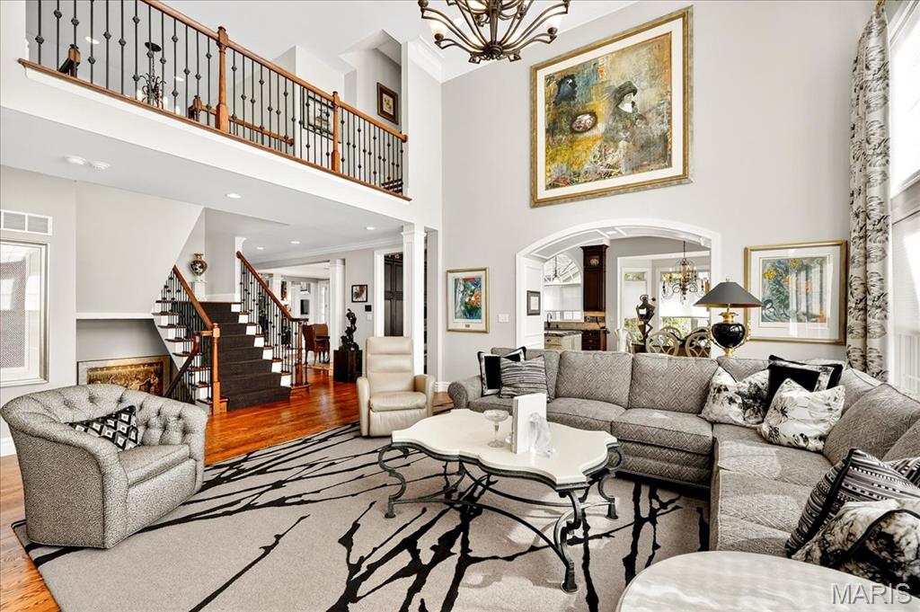 295 Meadowbrook Country Club Est