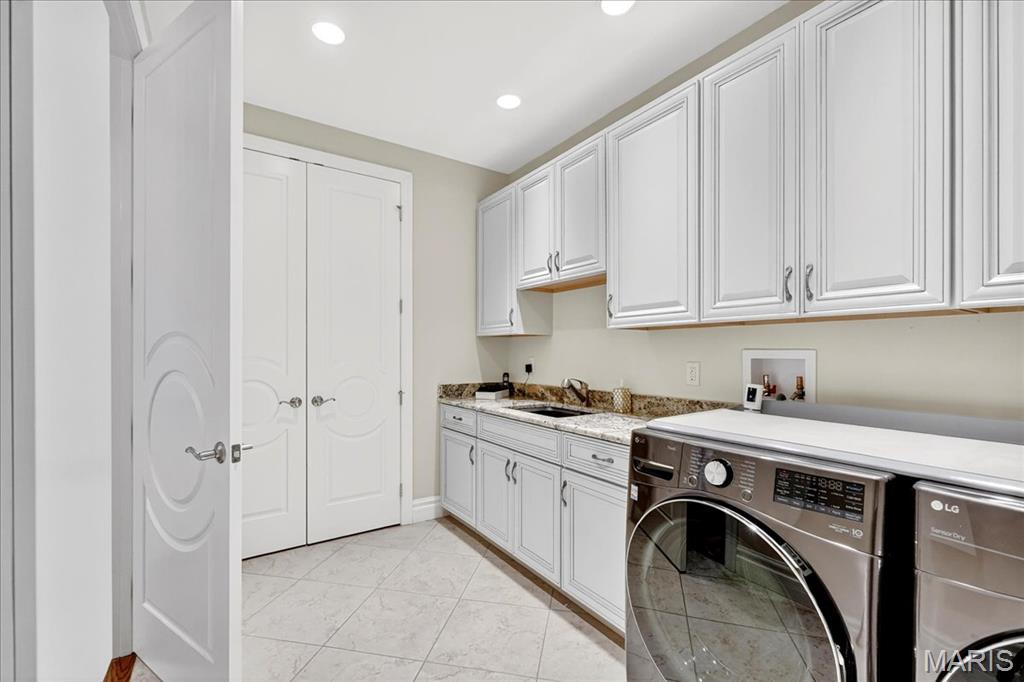 295 Meadowbrook Country Club Est