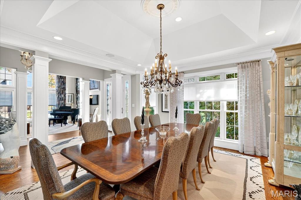 295 Meadowbrook Country Club Est