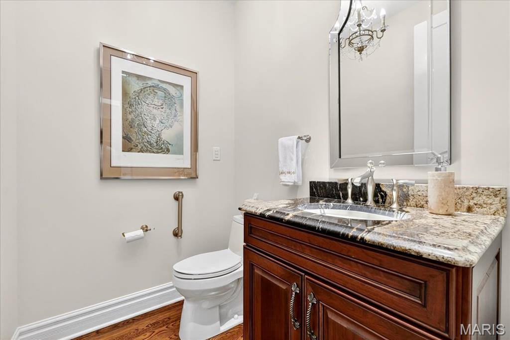 295 Meadowbrook Country Club Est