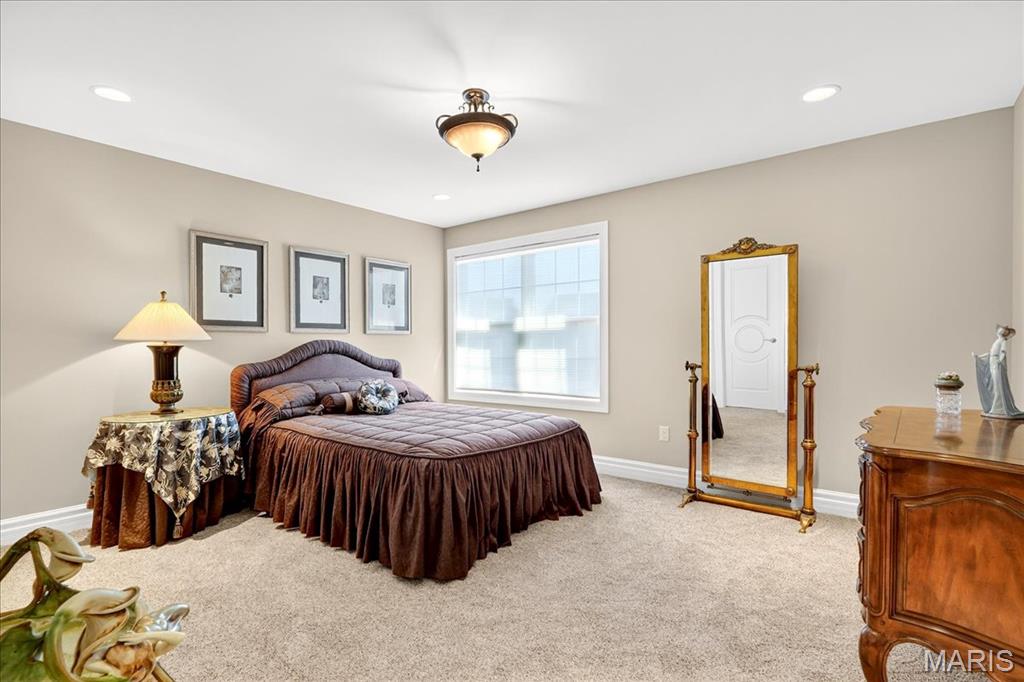 295 Meadowbrook Country Club Est