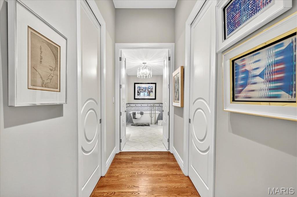 295 Meadowbrook Country Club Est