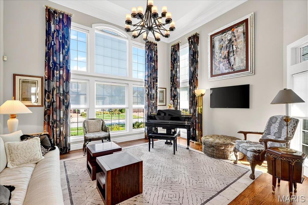 295 Meadowbrook Country Club Est