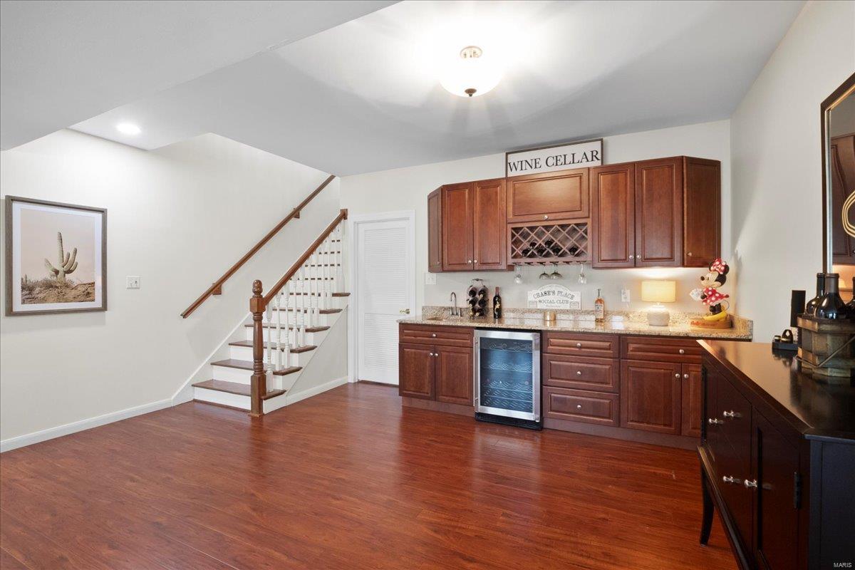 675 Stonebrook