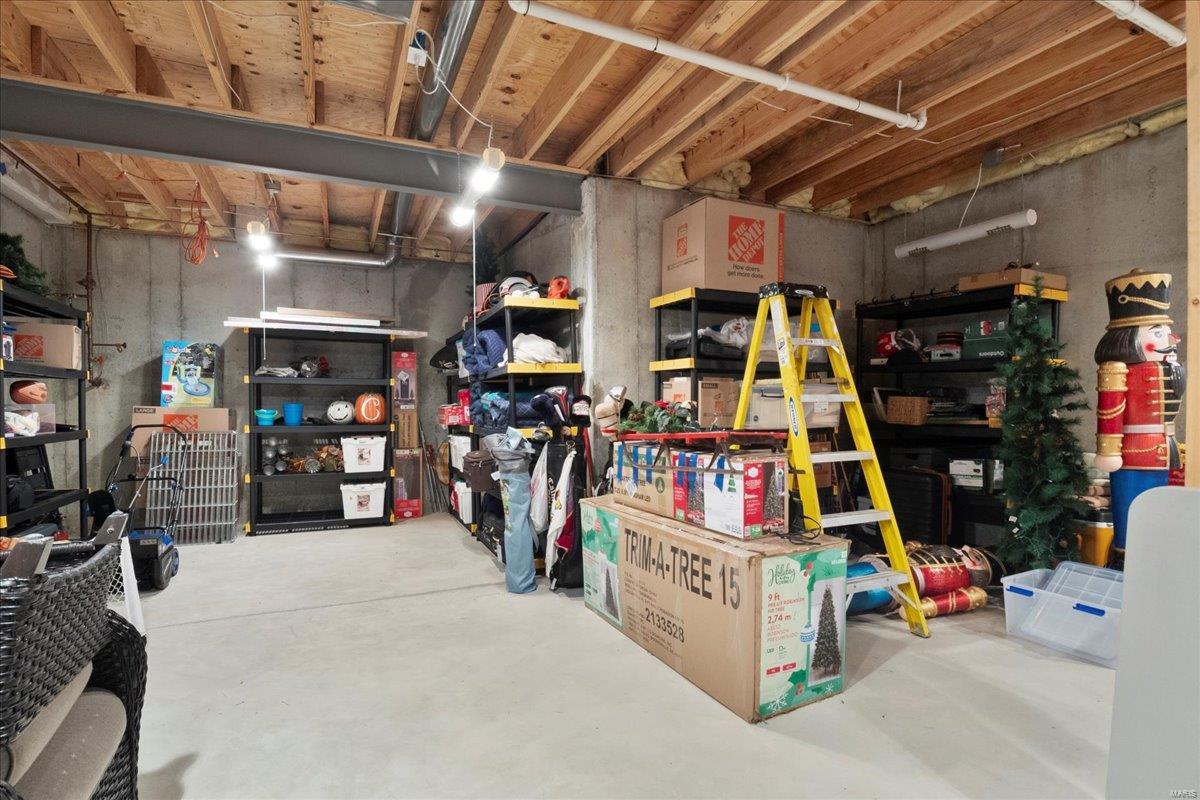 675 Stonebrook