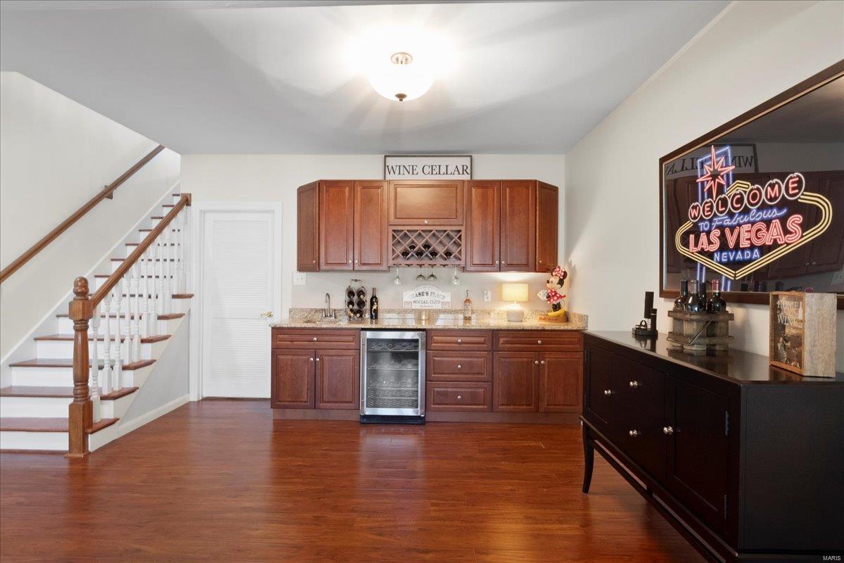 675 Stonebrook