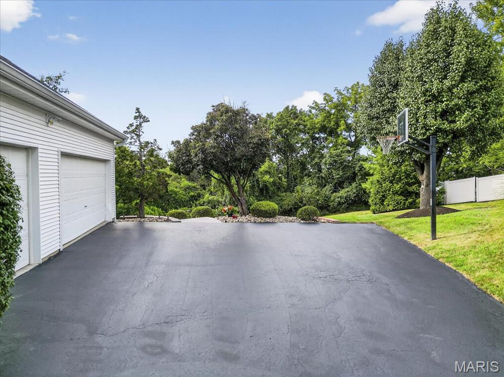 16201 Valley Estates Court