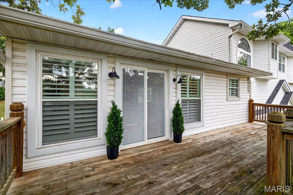 6521 Woodland Drive