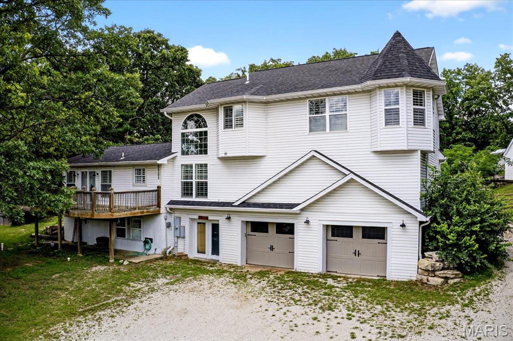 6521 Woodland Drive