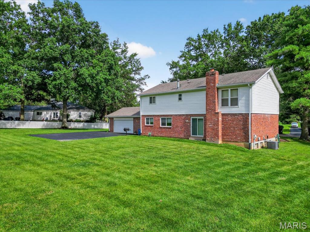 12511 Royal Manor Drive