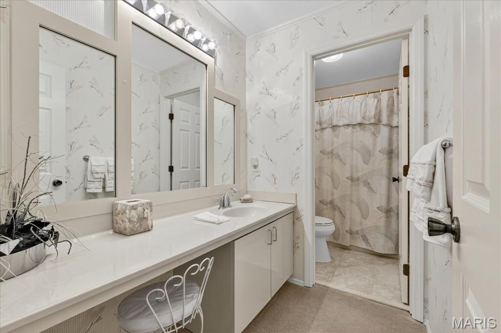 12511 Royal Manor Drive