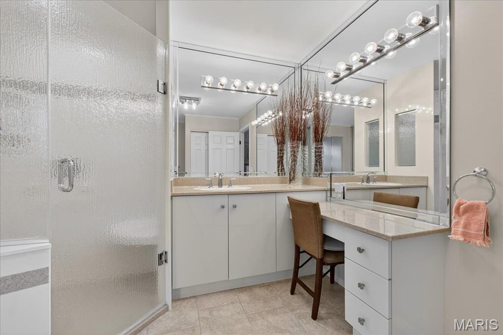 12511 Royal Manor Drive