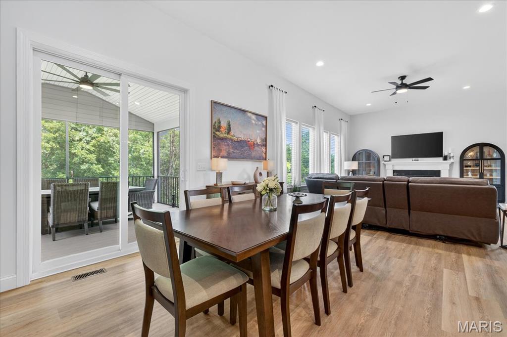 213 Balmoral Gardens Court