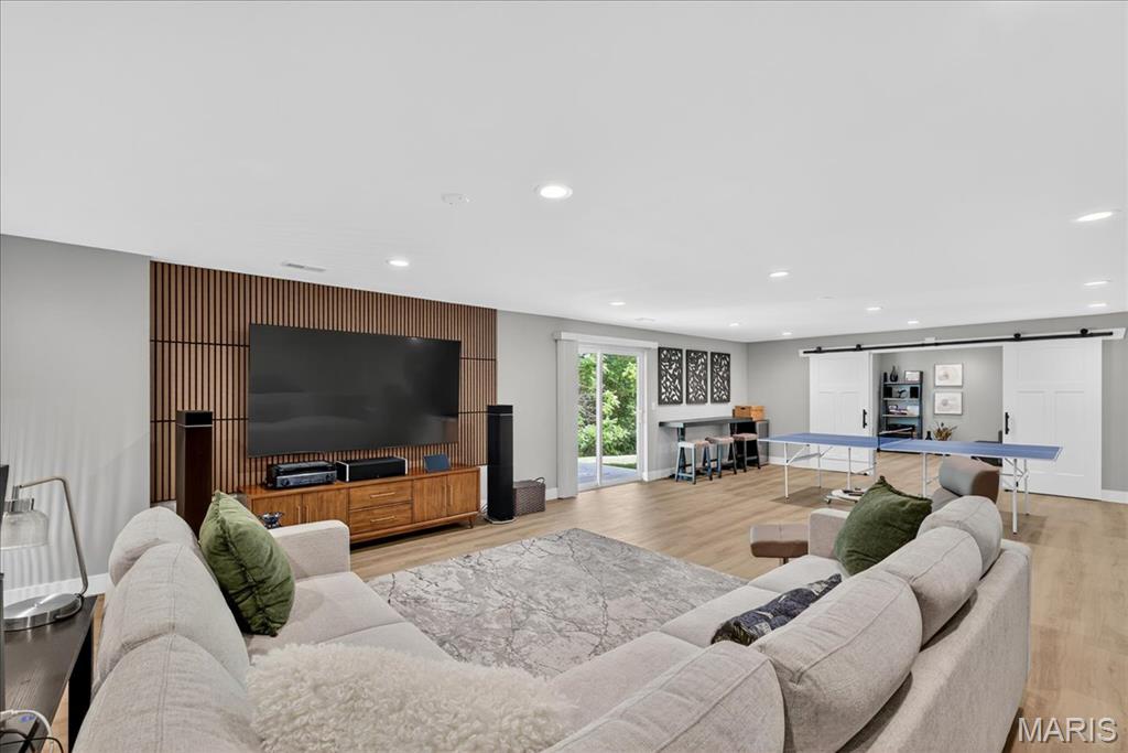 213 Balmoral Gardens Court