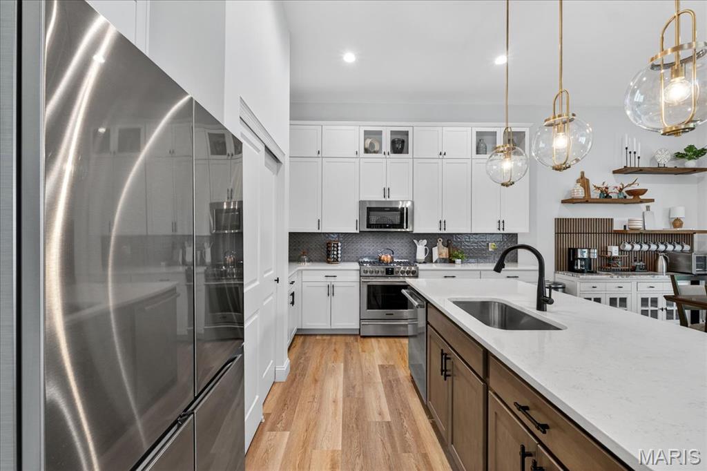 213 Balmoral Gardens Court