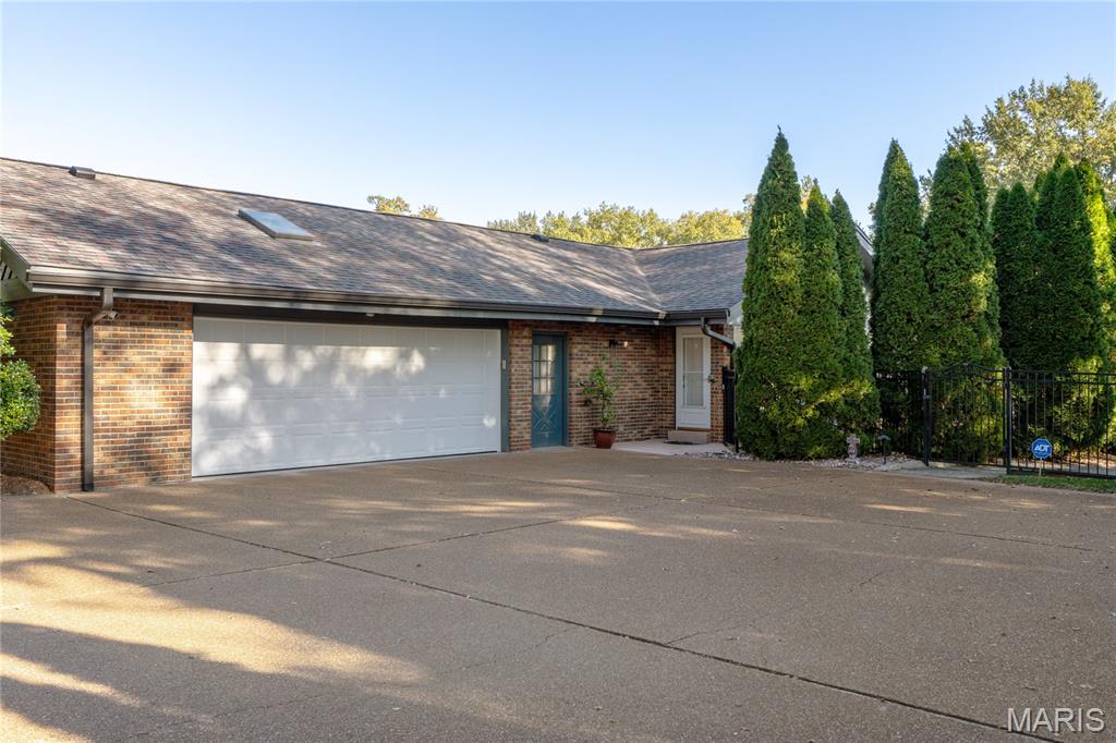 8 Number Two Green Drive