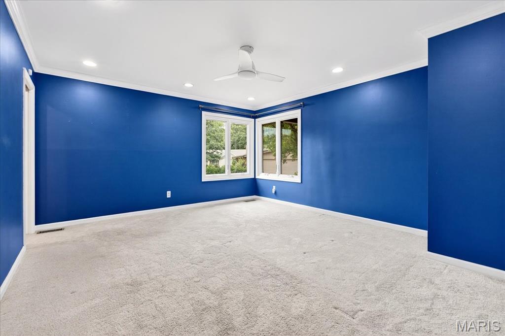 8 Number Two Green Drive