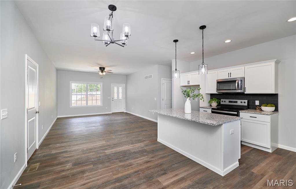 31426 Hickory Court