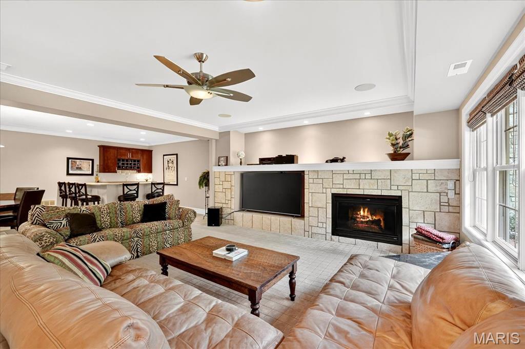 258 Meadowbrook Country Club Estate