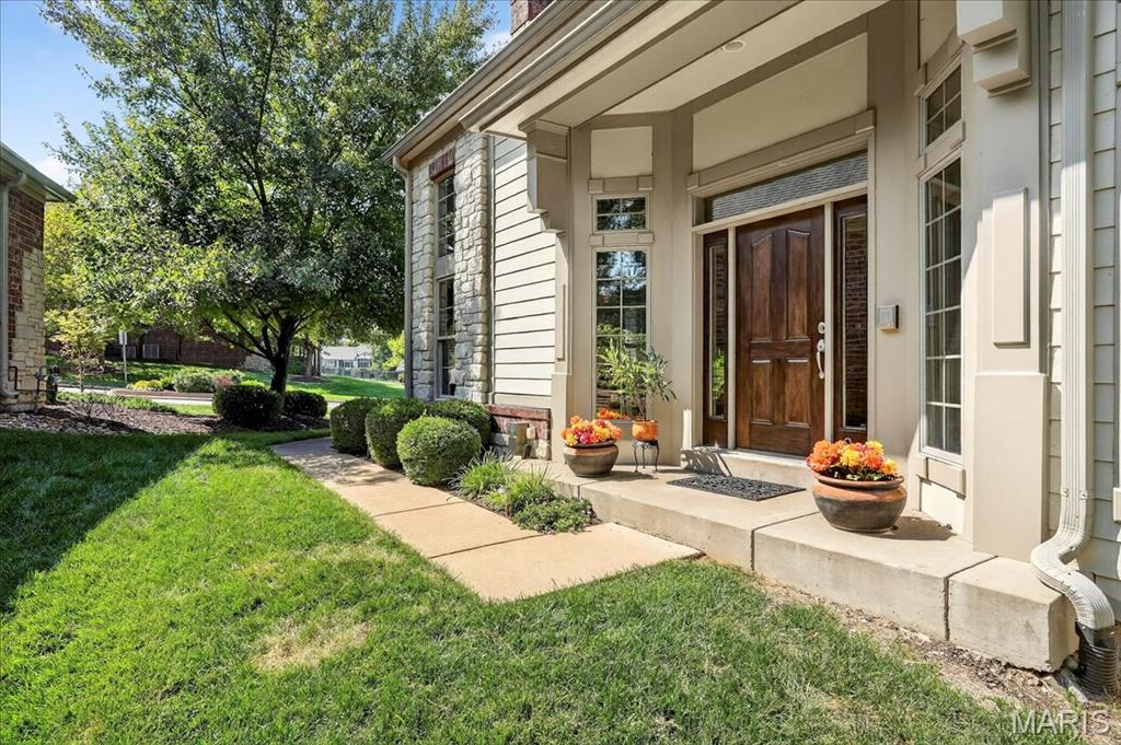 258 Meadowbrook Country Club Estate