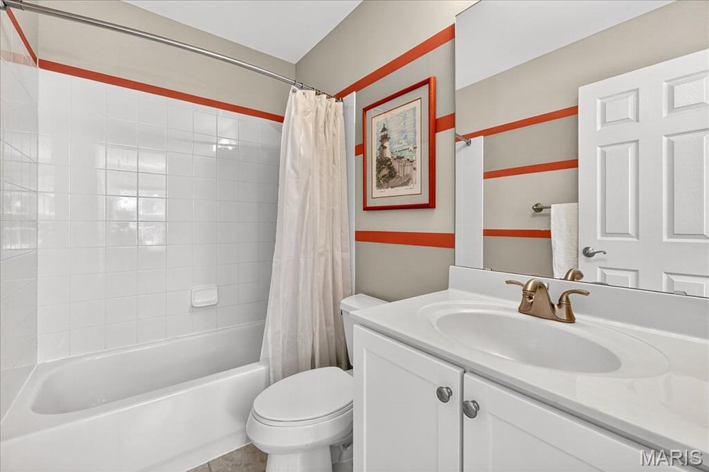 258 Meadowbrook Country Club Estate