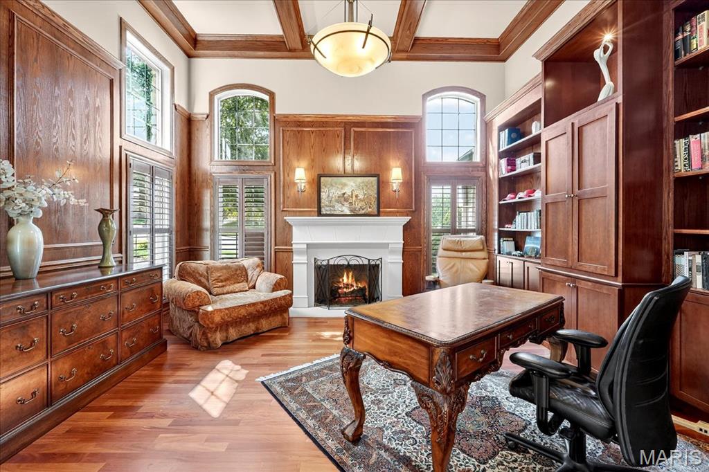 258 Meadowbrook Country Club Estate