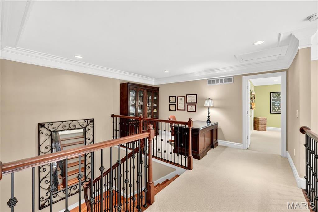 258 Meadowbrook Country Club Estate