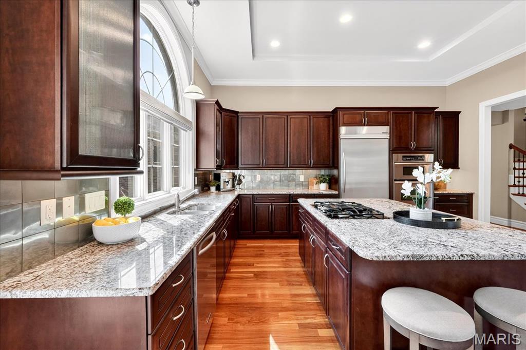 258 Meadowbrook Country Club Estate