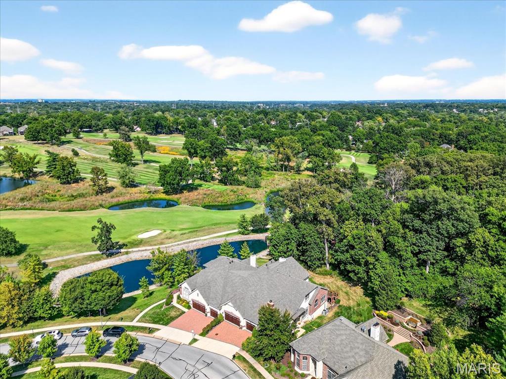 258 Meadowbrook Country Club Estate