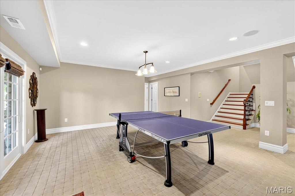 258 Meadowbrook Country Club Estate