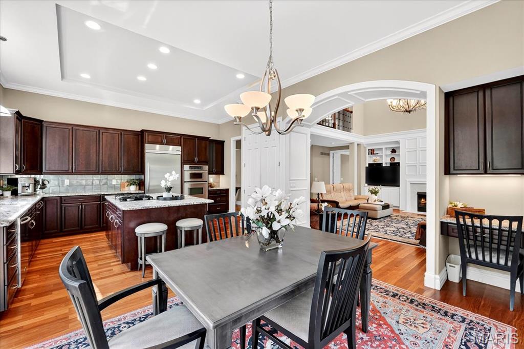 258 Meadowbrook Country Club Estate