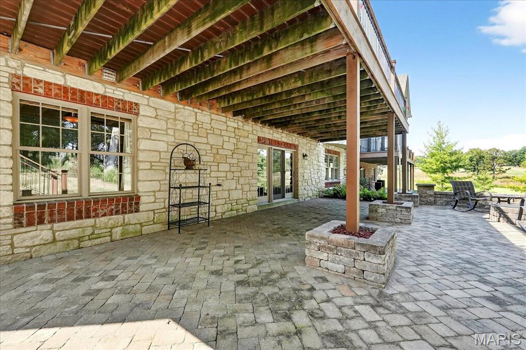 258 Meadowbrook Country Club Estate