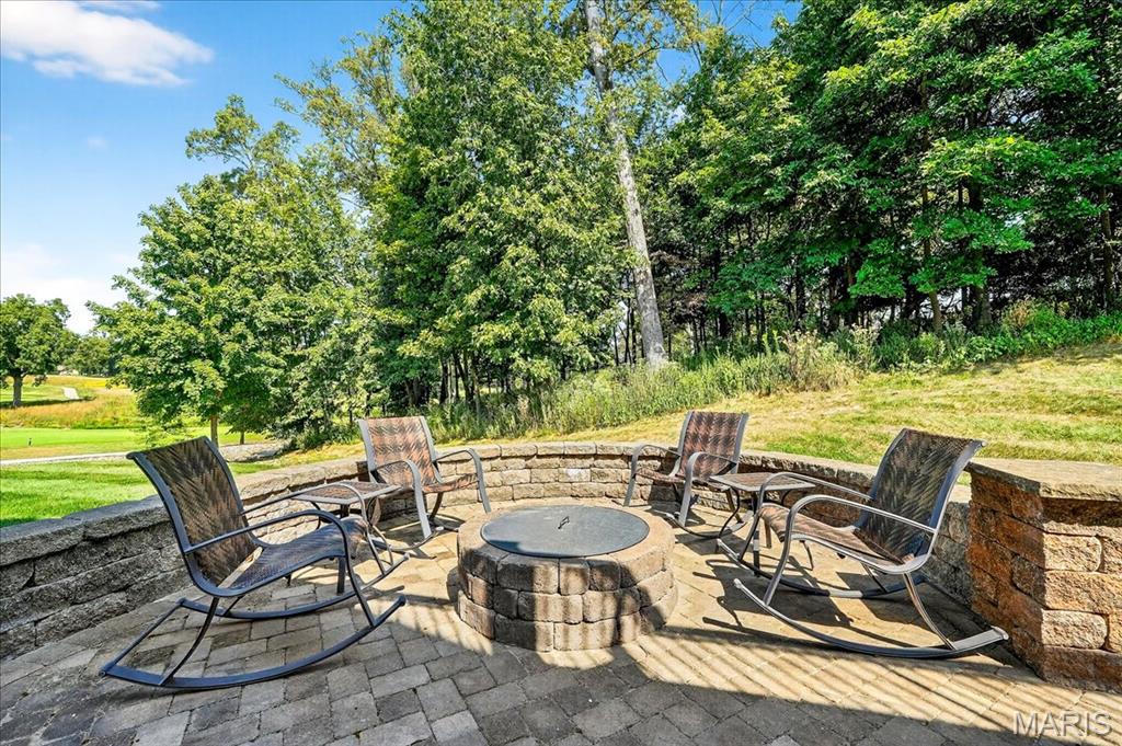 258 Meadowbrook Country Club Estate