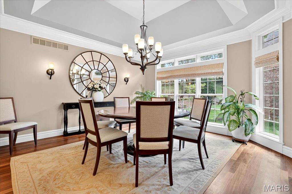 258 Meadowbrook Country Club Estate