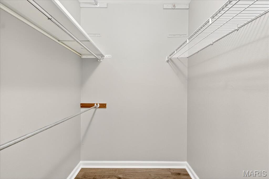 950 E East Rue De La Banque Unit: 208