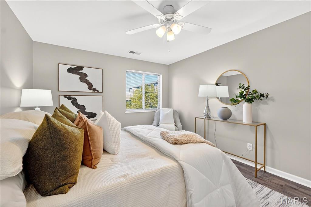 950 E East Rue De La Banque Unit: 208