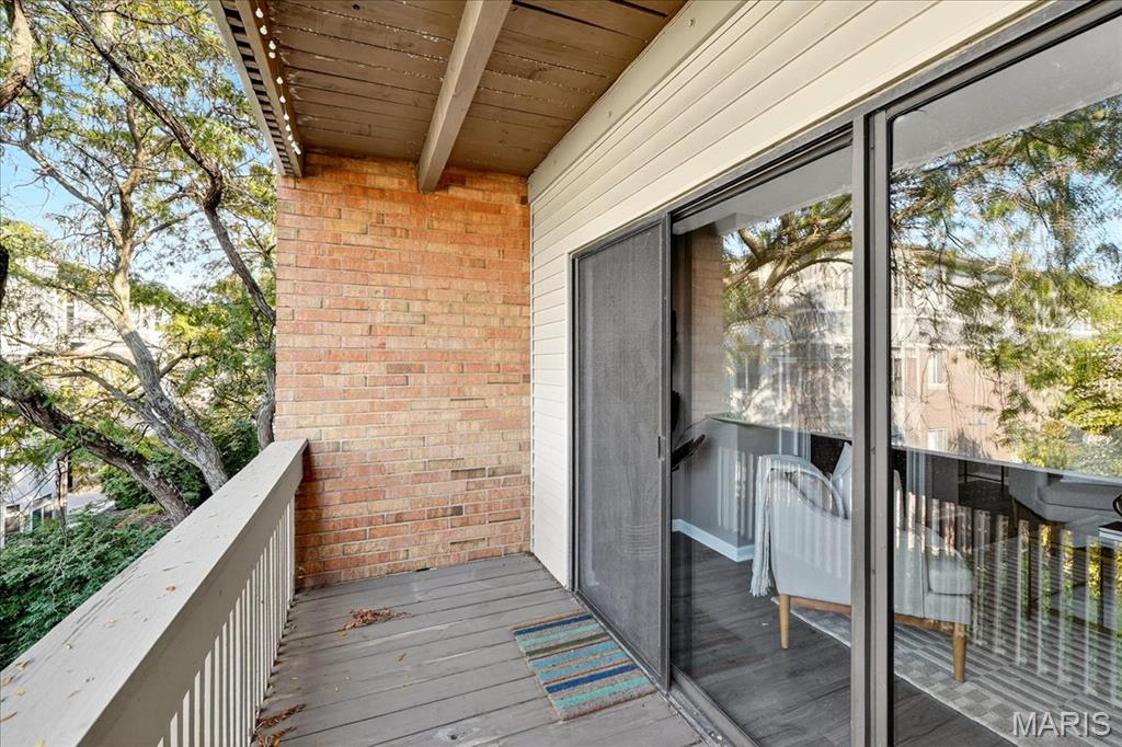 950 E East Rue De La Banque Unit: 208