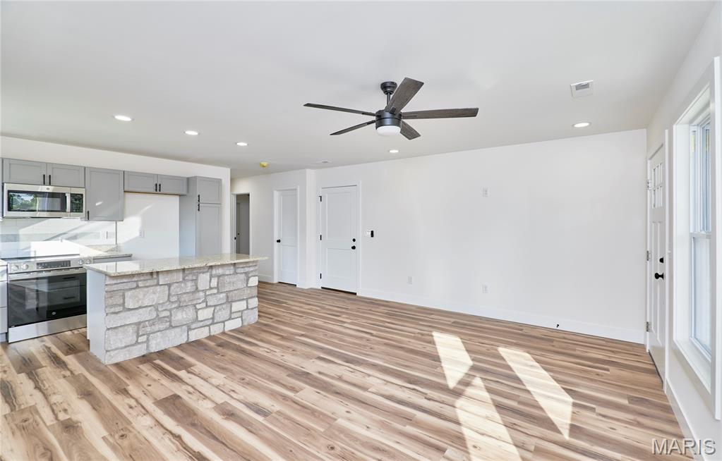 115 North Illinois Street