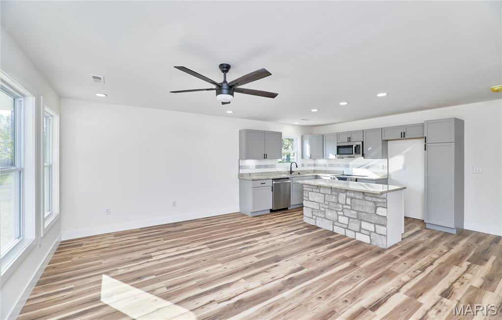 115 North Illinois Street