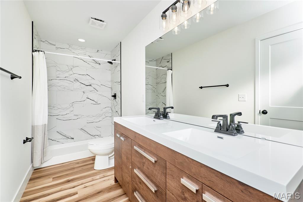 115 North Illinois Street