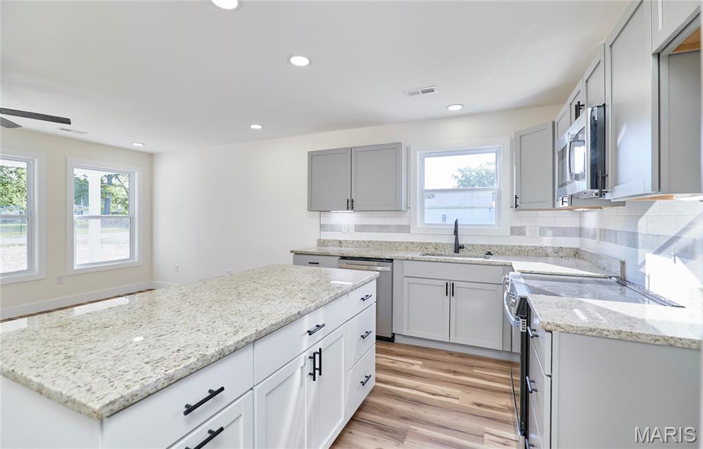 115 North Illinois Street